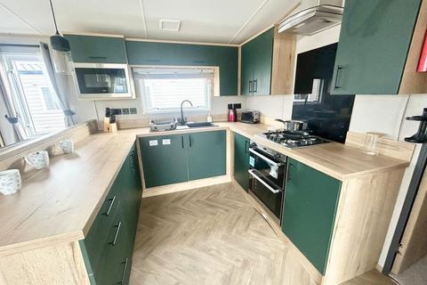 3 bedroom park home for sale, St Osyth Beach And Martello Beach