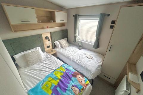 3 bedroom park home for sale, St Osyth Beach And Martello Beach