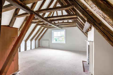 5 bedroom detached house to rent, 58 St. Peters Street, Canterbury CT1