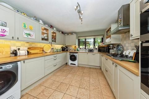 undefined, Croesyceiliog, Carmarthenshire SA32