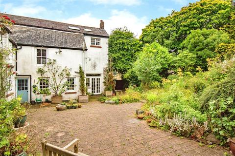 4 bedroom end of terrace house for sale, King Street, Carmarthen SA33