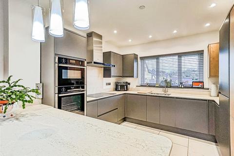 4 bedroom detached house for sale, Pludds Meadow, Carmarthen SA33