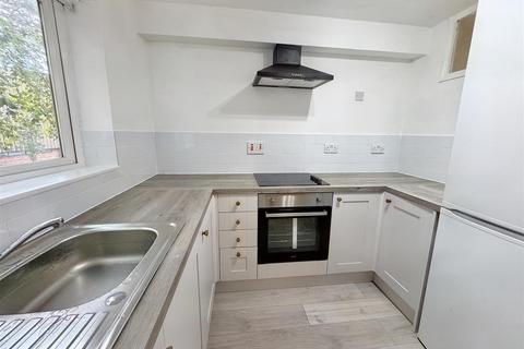 2 bedroom apartment for sale, Romford Road, Forest Gate