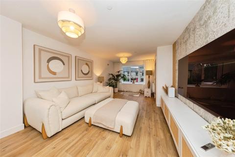 undefined, Gerddi Gwenllian, Kidwelly SA17