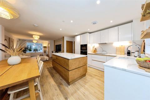 undefined, Gerddi Gwenllian, Kidwelly SA17
