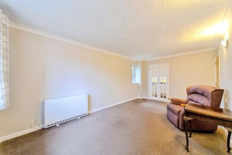 undefined, Lawnsmead Gardens, Newport Pagnell