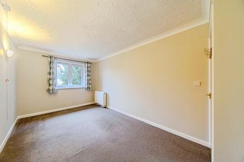 undefined, Lawnsmead Gardens, Newport Pagnell