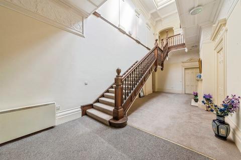 2 bedroom ground floor flat for sale, Beacon Lane, Grantham