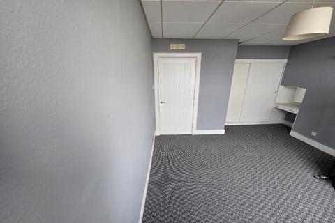 2 bedroom flat for sale, Bankhead Road (2FF and Coal Cellar), Bucksburn, Aberdeenshire AB21