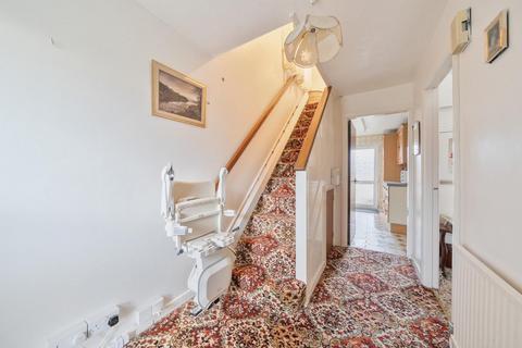 undefined, Hall Park Avenue, Horsforth, LS18
