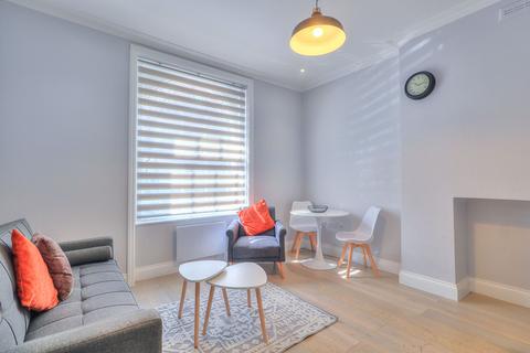 1 bedroom ground floor flat to rent, Balcombe Street, London, NW1