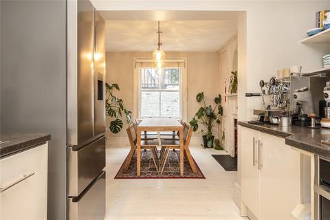 4 bedroom terraced house to rent, Arnold Road, Bow, London, E3