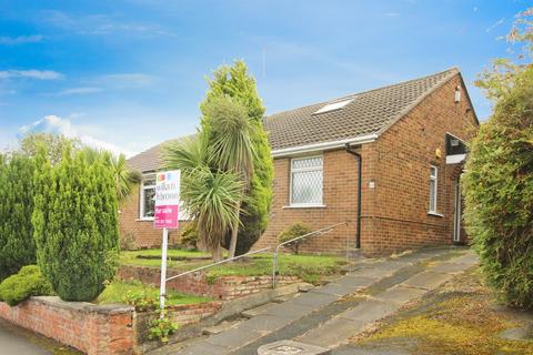 2 bedroom semi-detached bungalow for sale, Brighton Avenue, Morley, Leeds