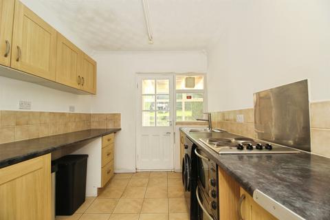 2 bedroom semi-detached bungalow for sale, Brighton Avenue, Morley, Leeds