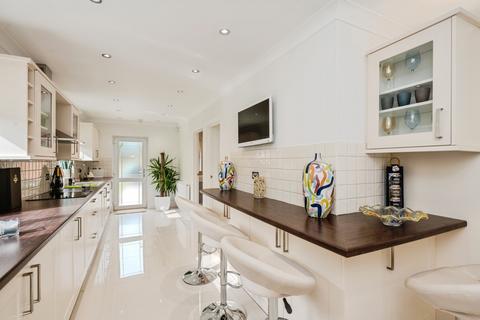 5 bedroom detached house for sale, Tudor Court, Pontarddulais SA4