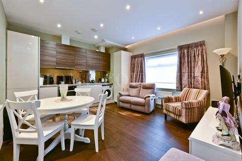 2 bedroom apartment for sale, Southgate Road, Potters Bar, EN6