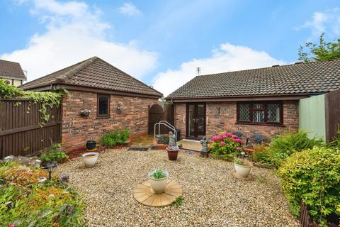 2 bedroom bungalow for sale, Heol Pentre Bach, Swansea SA4