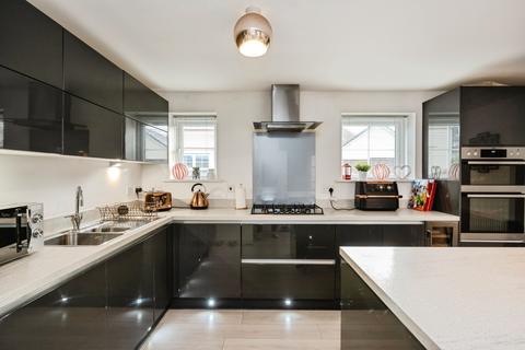 4 bedroom detached house for sale, Heol Pentre Bach, Swansea SA4