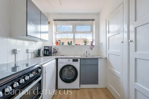 2 bedroom flat for sale, Sussex Road, Mitcham