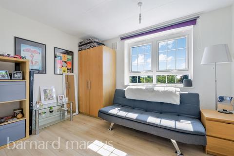 2 bedroom flat for sale, Sussex Road, Mitcham