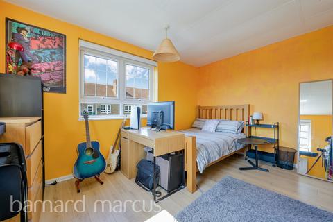 2 bedroom flat for sale, Sussex Road, Mitcham