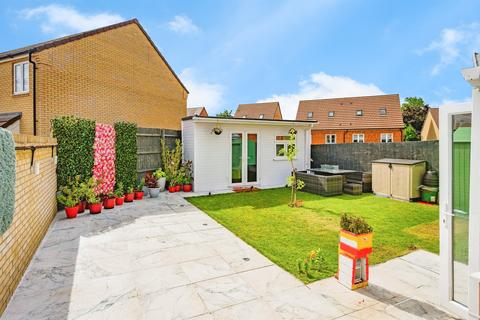 undefined, Tusroke Road, Luton