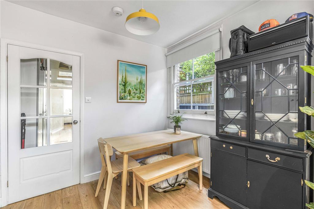 Kitchen/Dining Area