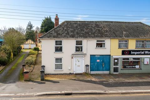 3 bedroom semi-detached house for sale, Victoria Road, Diss