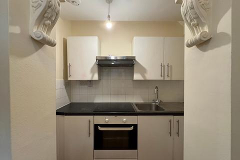 1 bedroom flat to rent, Constable Gardens, Edgware, HA8