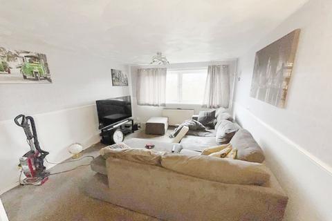 2 bedroom flat for sale, Glen Nevis, Let Investment Flat, East Kilbride G74