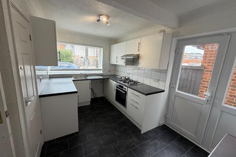 3 bedroom semi-detached house to rent, 19 Harvest Road, Canvey Island, Essex