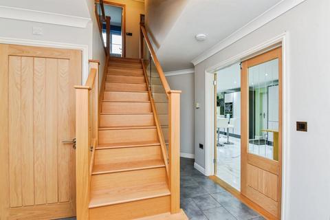 4 bedroom detached house for sale, Bashkir Road, Westbury