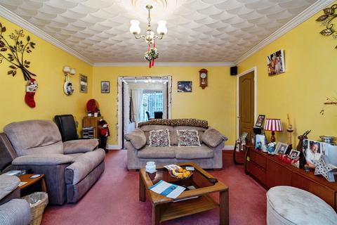3 bedroom detached bungalow for sale, Elm Avenue, Gorleston, Great Yarmouth