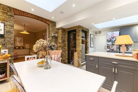 2 bedroom apartment for sale, Cromford Road, Putney, London, SW18