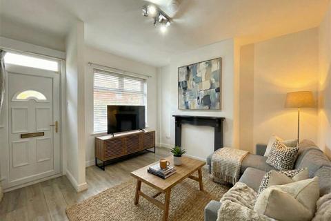 2 bedroom terraced house to rent, Dane Road, Sale