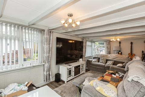undefined, Oak Drive, Waunarlwydd SA5