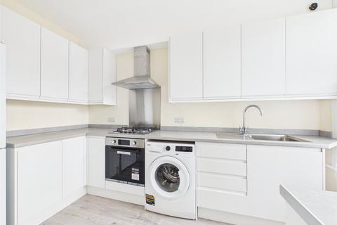 1 bedroom apartment to rent, Denton Road, East Twickenham