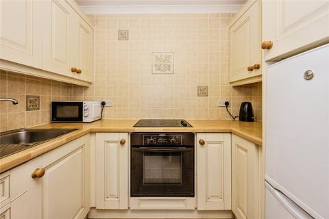 1 bedroom flat for sale, Parklands Court, Abertawe SA2