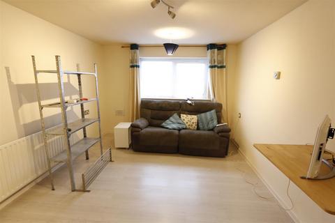 undefined, Southfields, Shefford