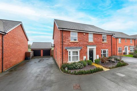 4 bedroom detached house for sale, Dunmore Road, Market Harborough LE16