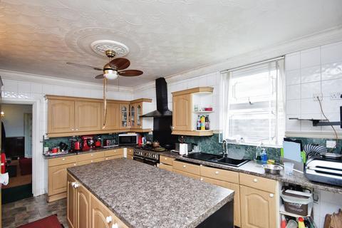 4 bedroom detached house for sale, Afon Road, Llanelli SA14