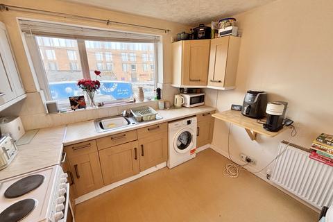 2 bedroom apartment for sale, Clifton Drive, South Shore FY4
