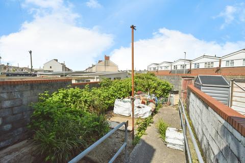 4 bedroom terraced house for sale, Pen Y Fon Street, Carmarthenshire SA15