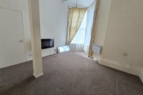 1 bedroom flat to rent, Flat 1, 26 Ramshill Road, Scarborough