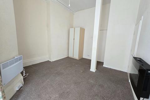 1 bedroom flat to rent, Flat 1, 26 Ramshill Road, Scarborough