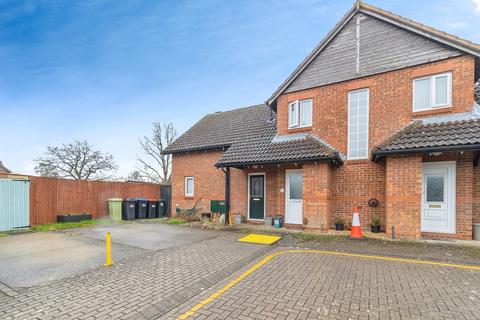 Studio for sale, Lichfield Down, Walnut Tree, Milton Keynes