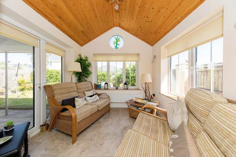4 bedroom detached house for sale, Clos Bronheulog, Carmarthenshire SA16