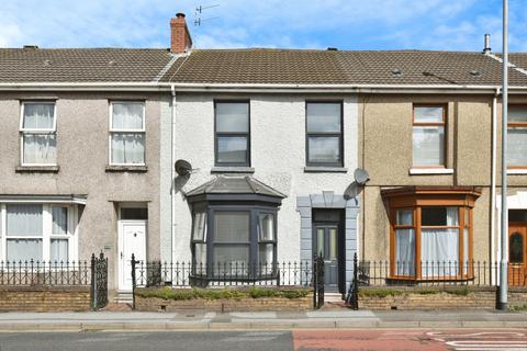 3 bedroom terraced house for sale, Pembrey Road, Carmarthenshire SA15