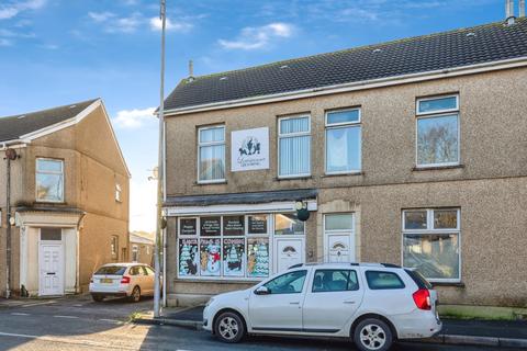3 bedroom end of terrace house for sale, New Dock Road, Carmarthenshire SA15