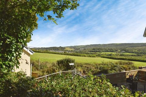 4 bedroom detached house for sale, Heol Y Meinciau, Llanelli SA15